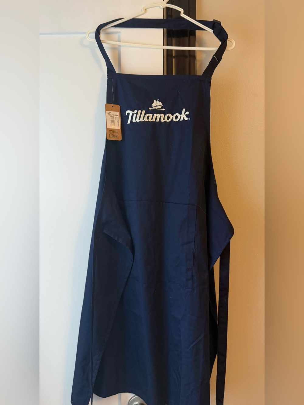 Tillamook Apron NWT